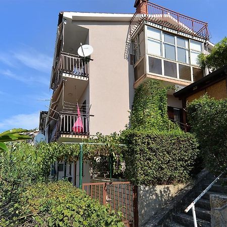 Apartment Near The Sea 650 Rabac Exteriör bild