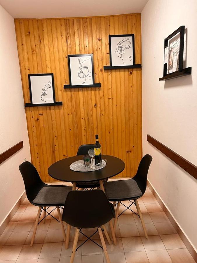 Apartment Near The Sea 650 Rabac Exteriör bild
