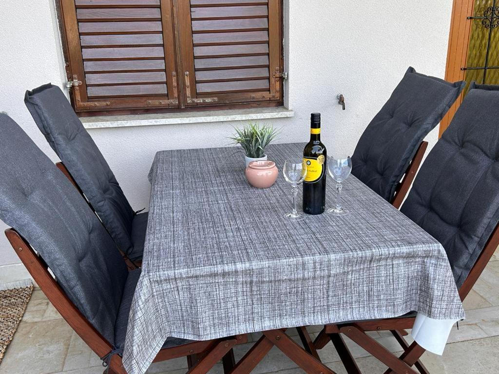 Apartment Near The Sea 650 Rabac Exteriör bild