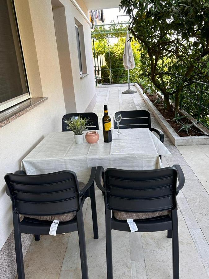 Apartment Near The Sea 650 Rabac Exteriör bild