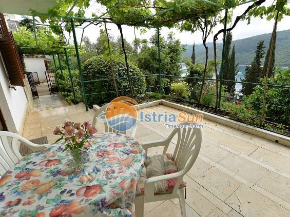 Apartment Near The Sea 650 Rabac Exteriör bild